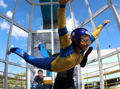 Wind Up Free Fall Simulator<!--Aventura, Turismo de Aventura, Esportes Radicais, Esportes Indoor, Paraquedismo, Radical,  Túnel de vento, simulador de queda livre, simulador de salto de paraquedas, tubo de voo-->